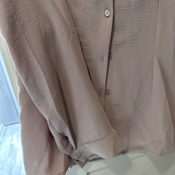 Long sleeve tan button up shirt, size medium - Picture 7 of 8